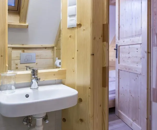 Przystan Gorska * זקופאנה