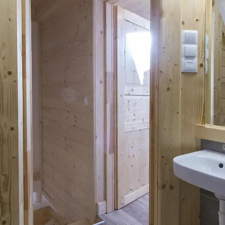 Przystan Gorska * 자코파네